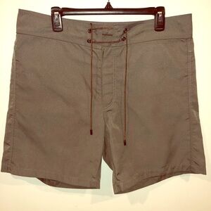 Gucci men’s swim trunks size xl fits like a lg
